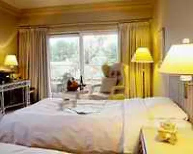 Paradise Hotel Jeju 5*,  South Korea